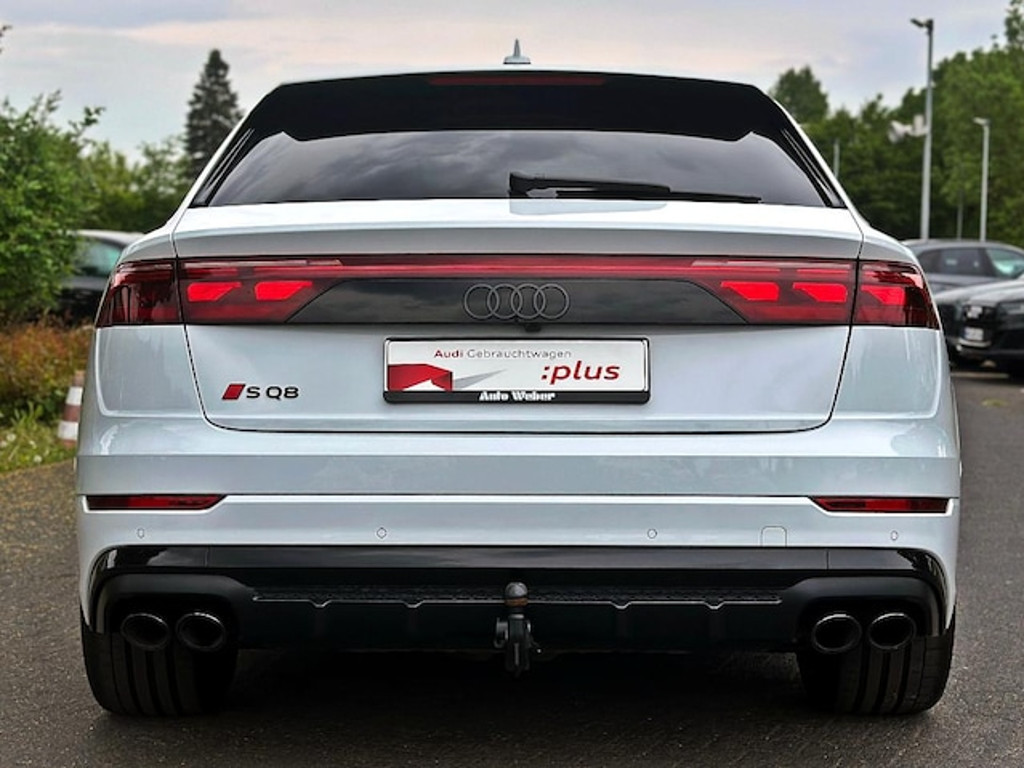 Audi SQ8