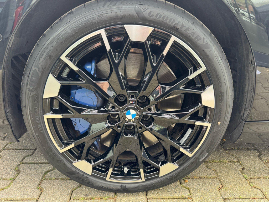 BMW M235