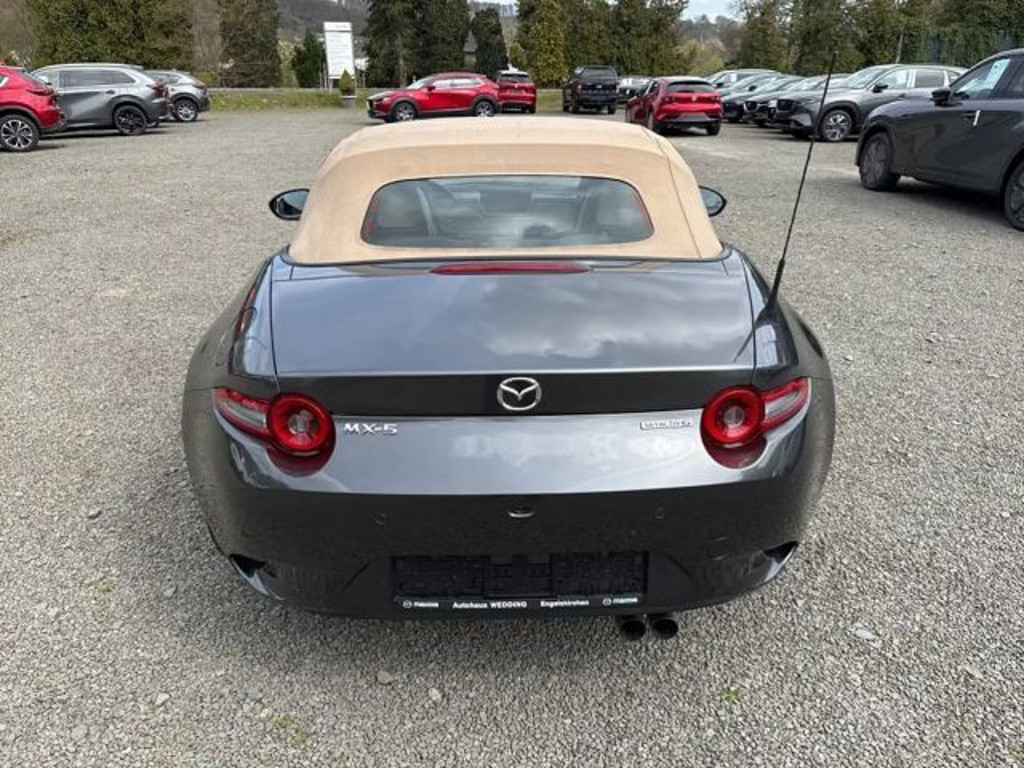 Mazda MX-5 SkyActiv