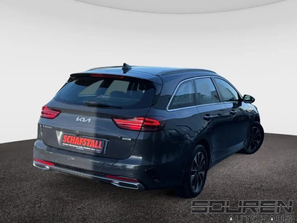 Kia Ceed GDi Hybrid SportWagon PHEV Vision