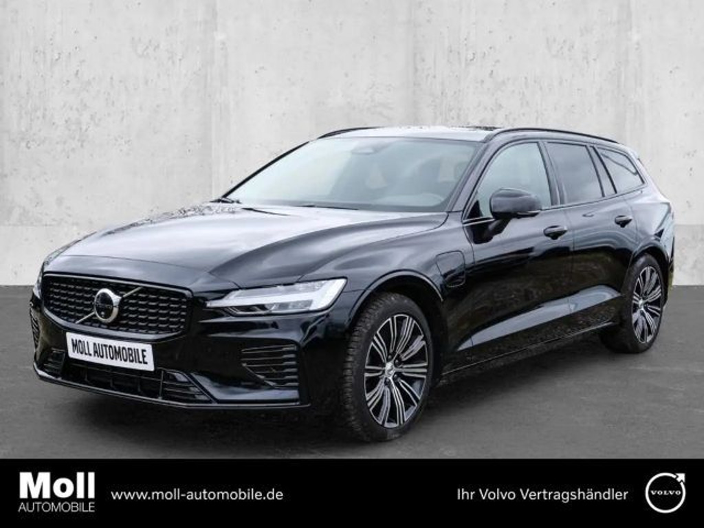 Volvo V60 AWD Hybrid Recharge Plus Dark