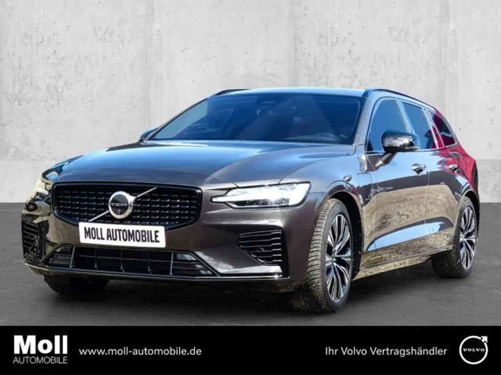 Volvo V60 AWD Hybrid Recharge Plus Dark