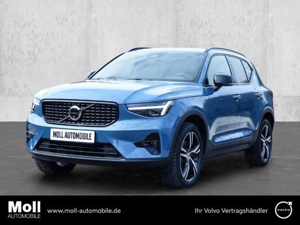 Volvo XC40 Plus Dark