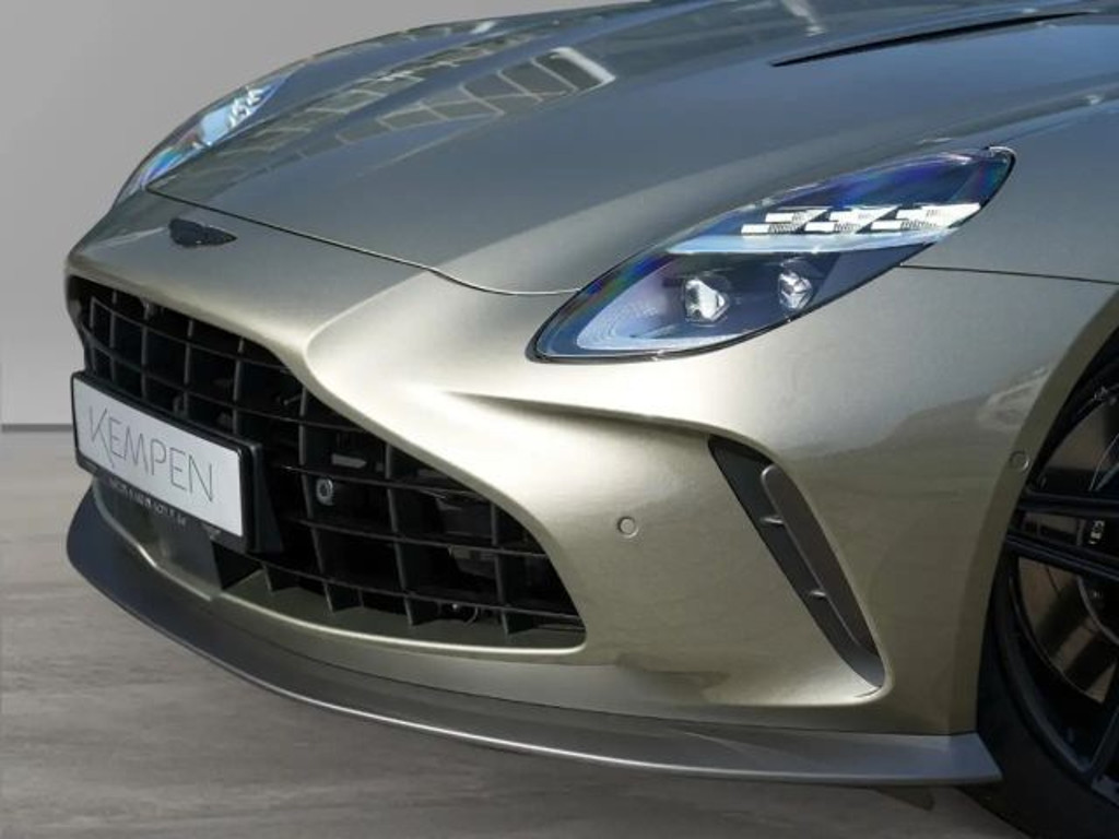 Aston Martin Vantage