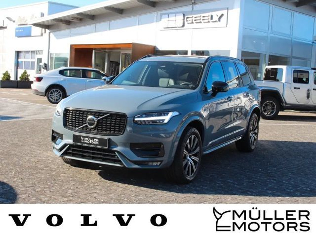 Volvo XC90 AWD Plus Dark