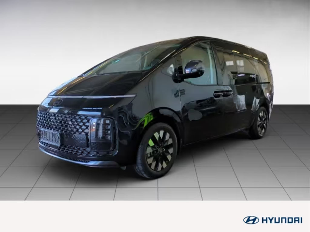 Hyundai Staria Signature