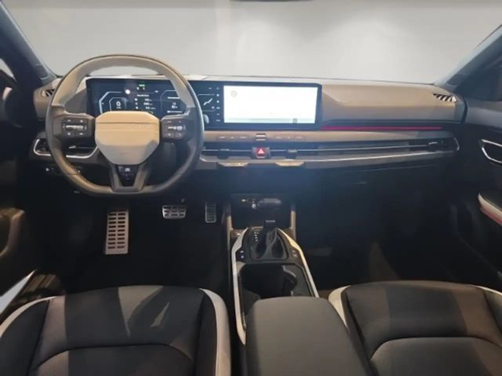 Kia K4