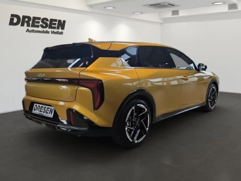 Kia K4
