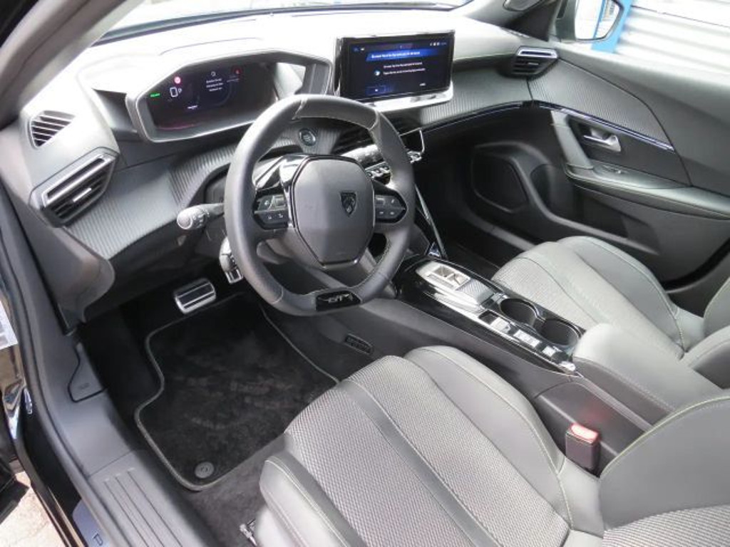 Peugeot e-2008