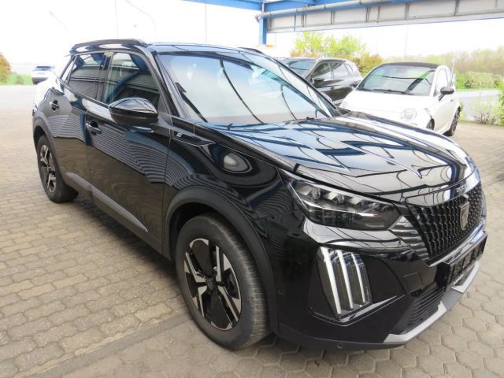 Peugeot e-2008