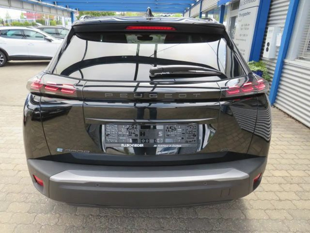 Peugeot e-2008