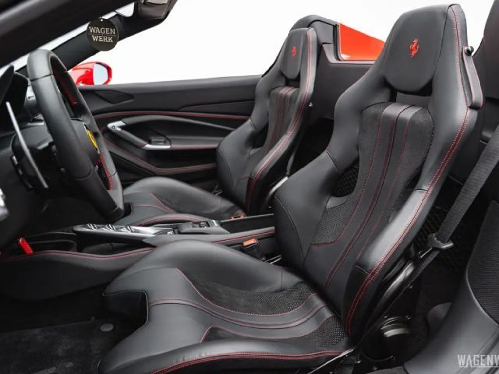 Ferrari F8