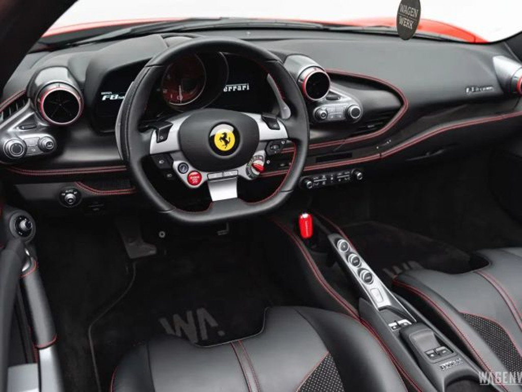 Ferrari F8