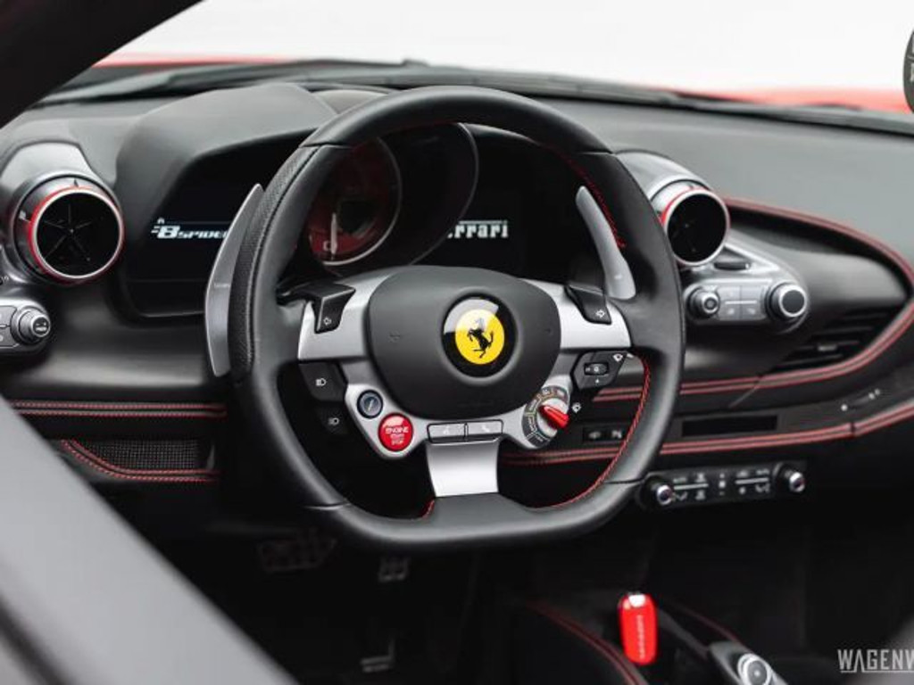 Ferrari F8