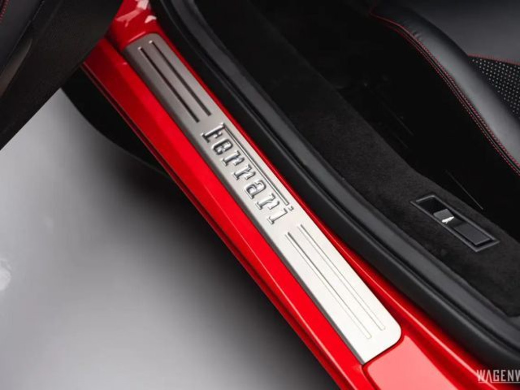 Ferrari F8