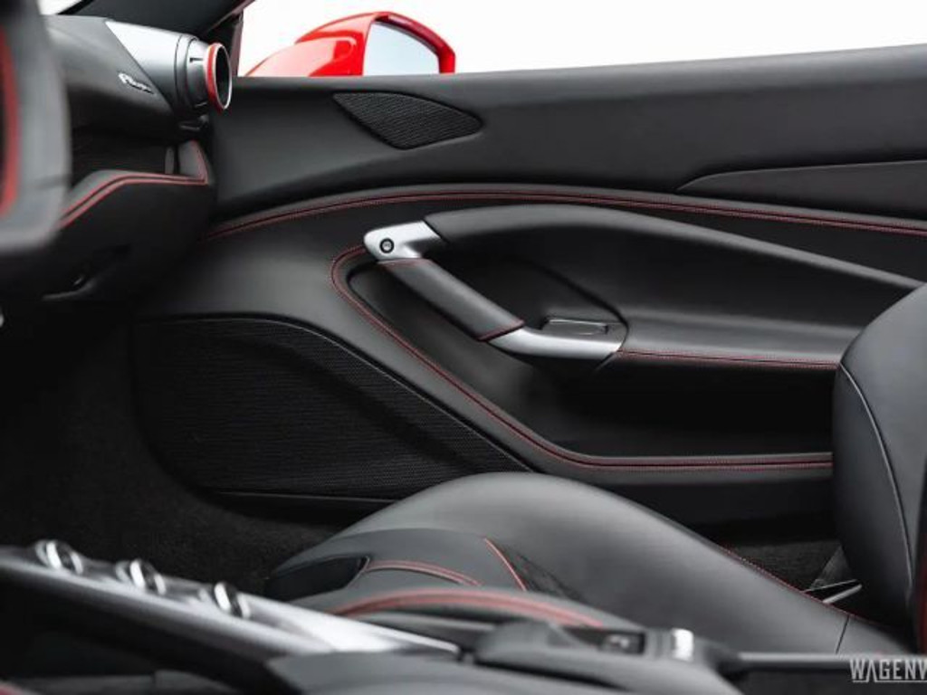 Ferrari F8