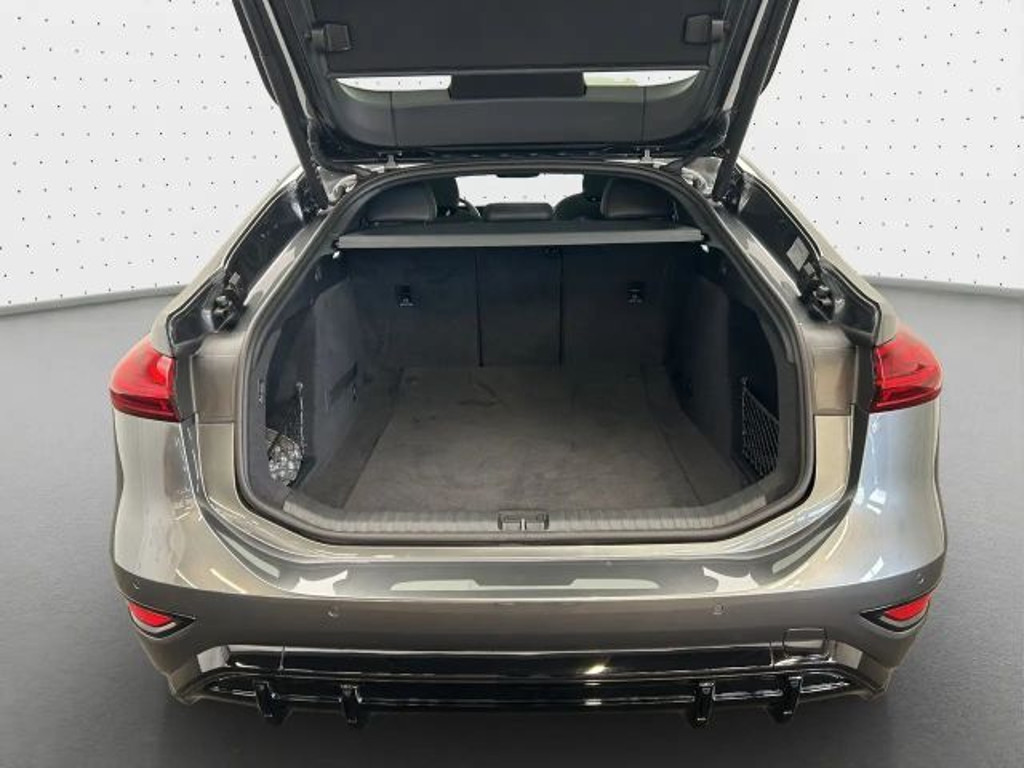 Audi S6 e-tron