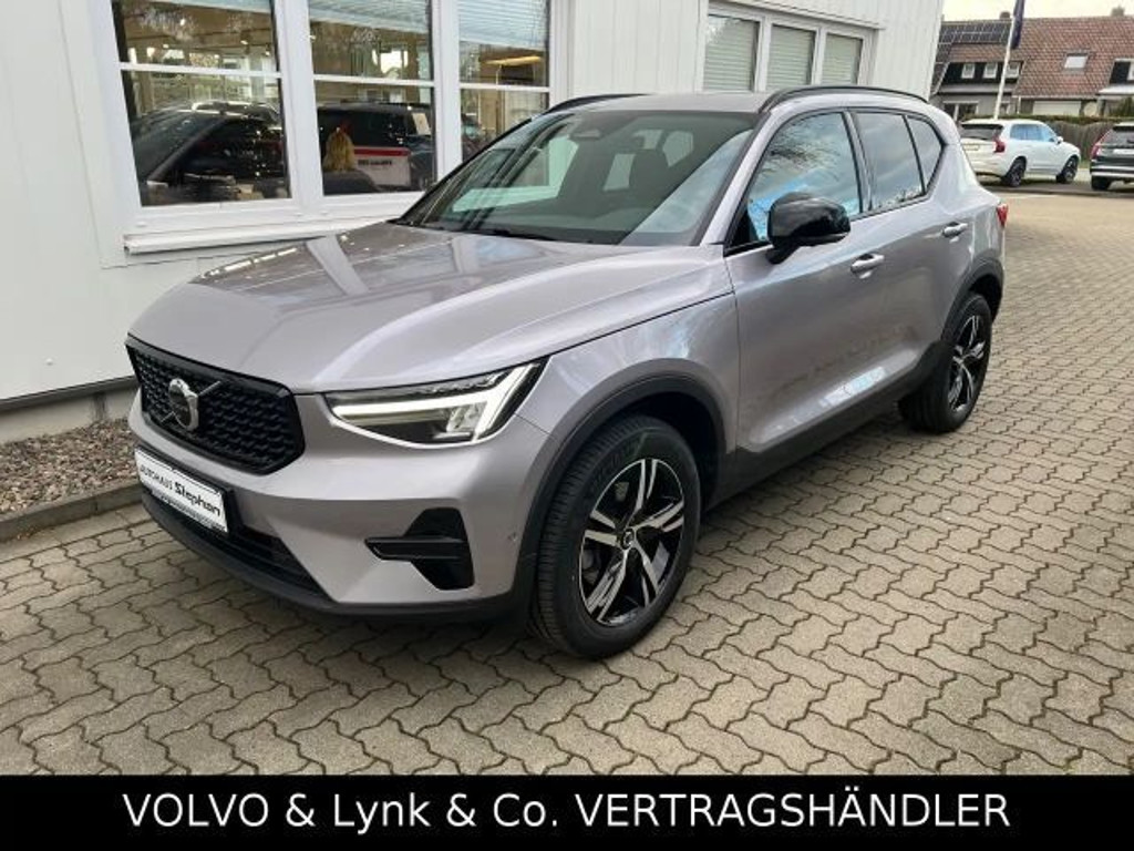Volvo XC40 Plus Dark