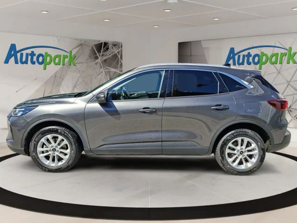 Ford Kuga Titanium Hybrid