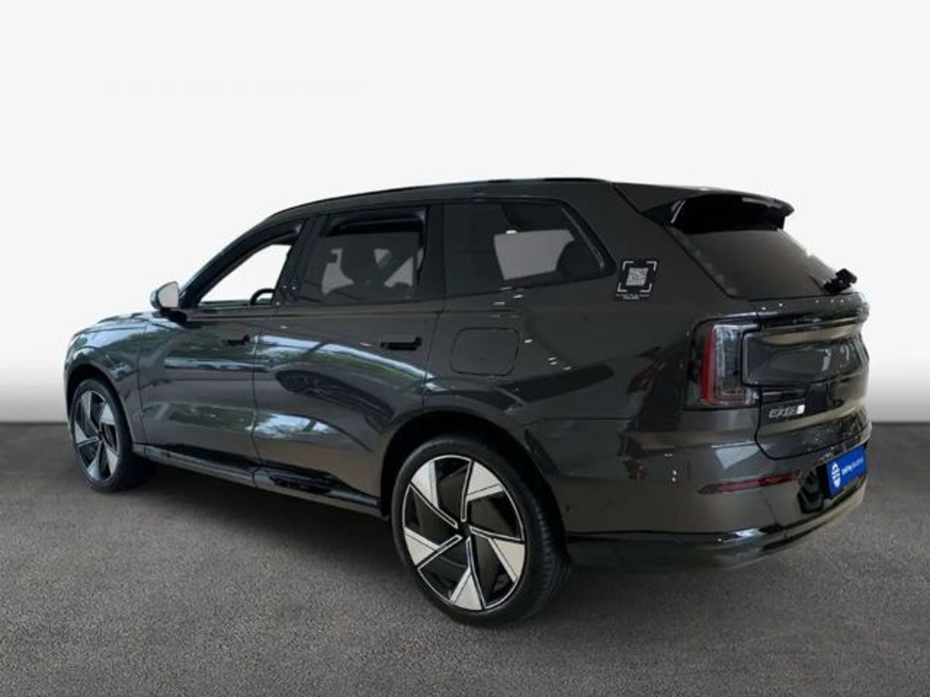 Volvo EX90