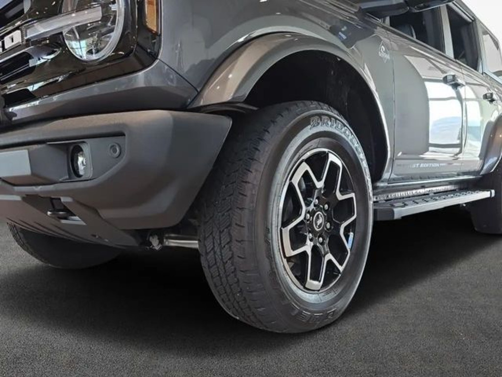 Ford Bronco