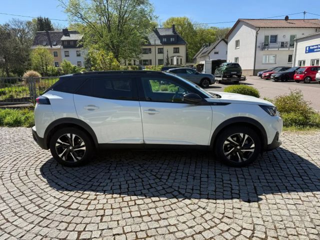 Peugeot e-2008