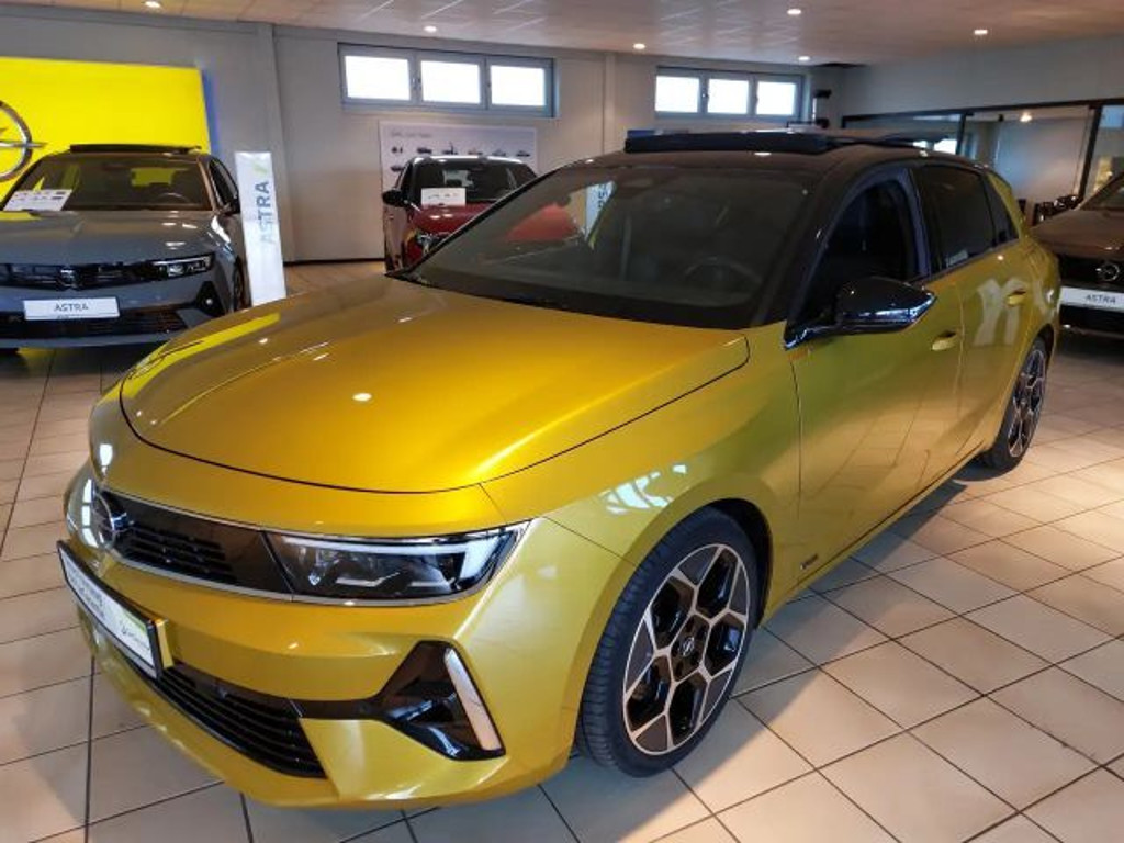 Opel Astra Innovation Ultimate Hybrid