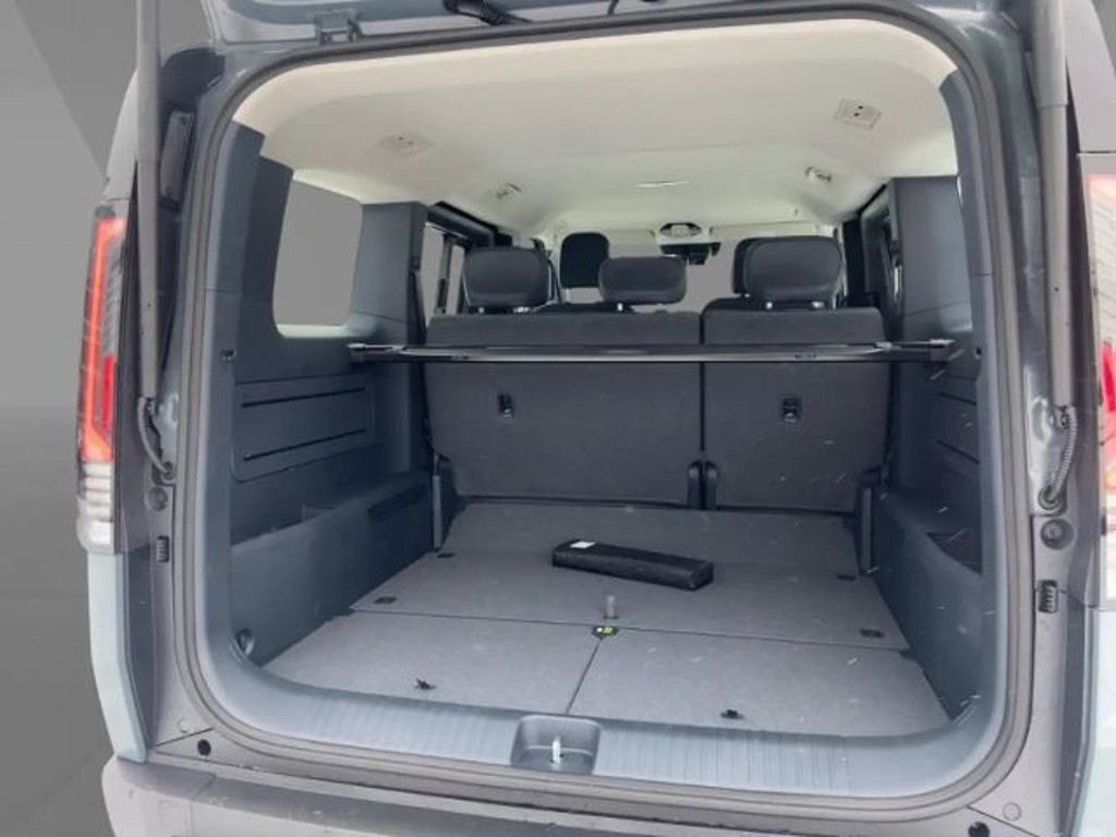Kia PV5 Passenger