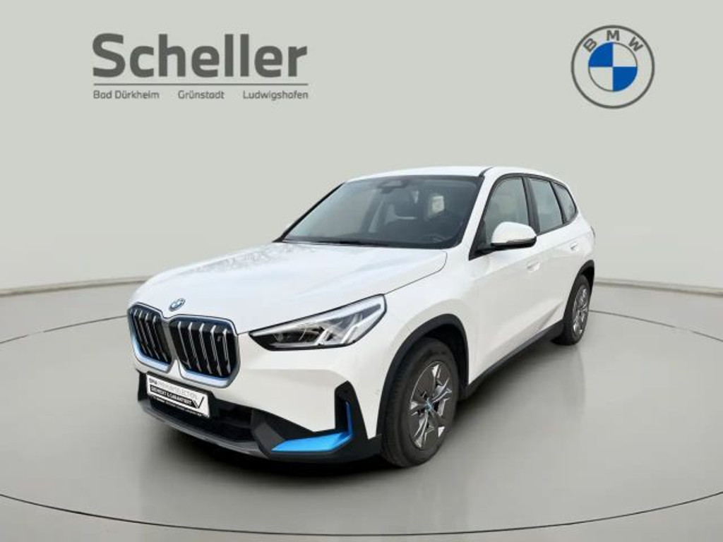 BMW iX1 xDrive30