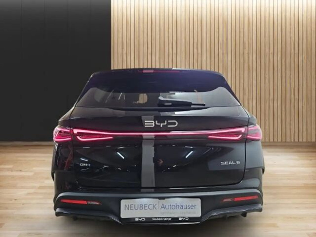BYD Seal 6