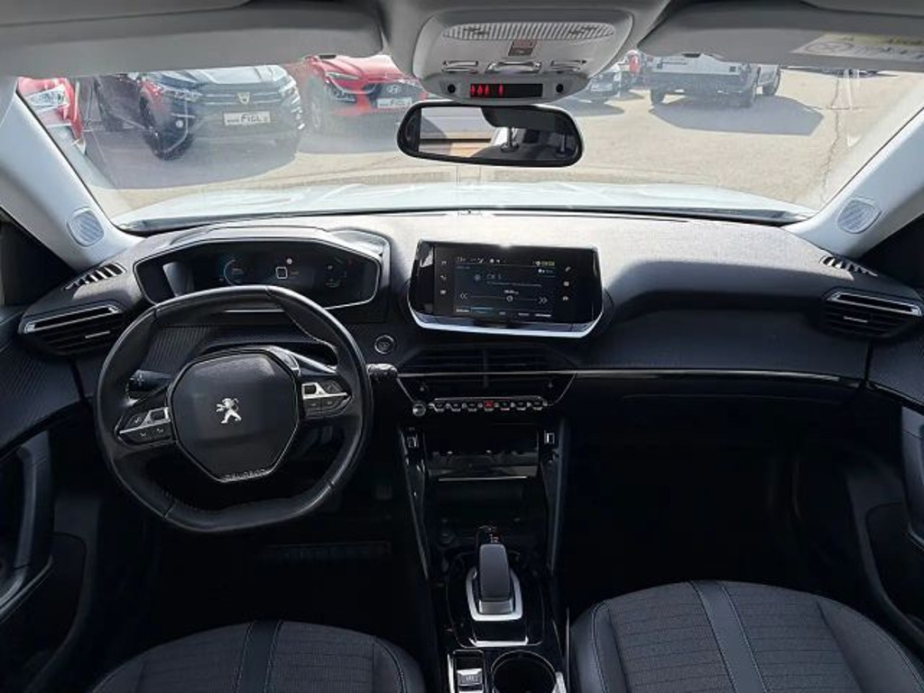 Peugeot e-2008