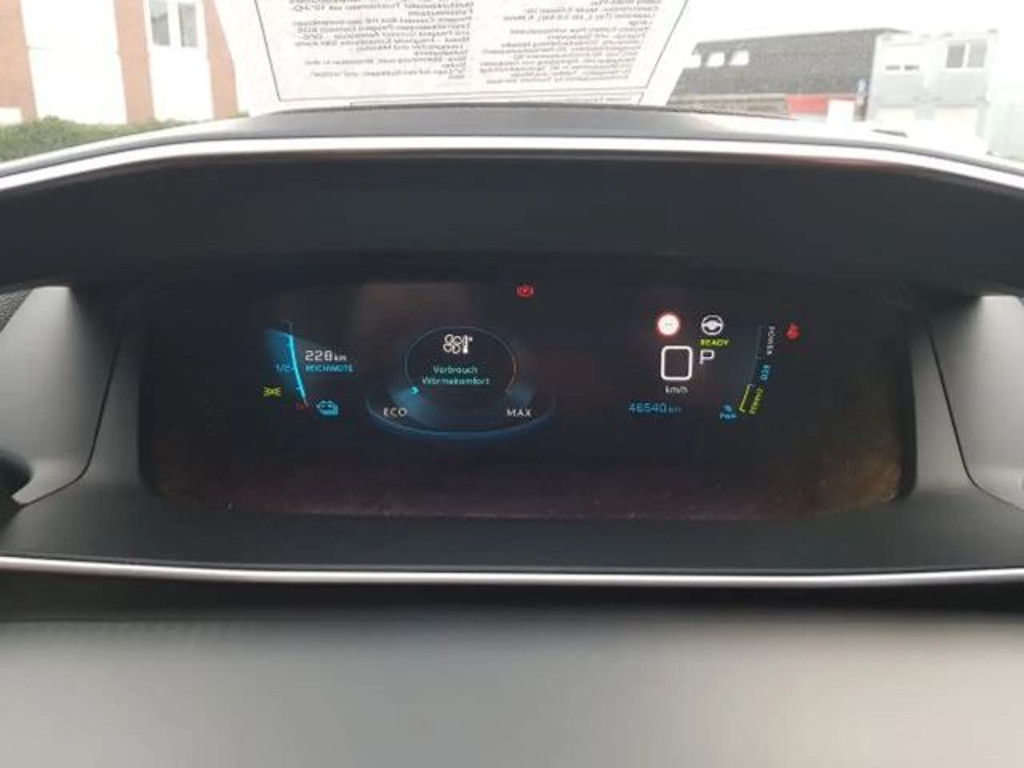 Peugeot e-2008