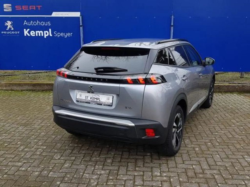 Peugeot e-2008