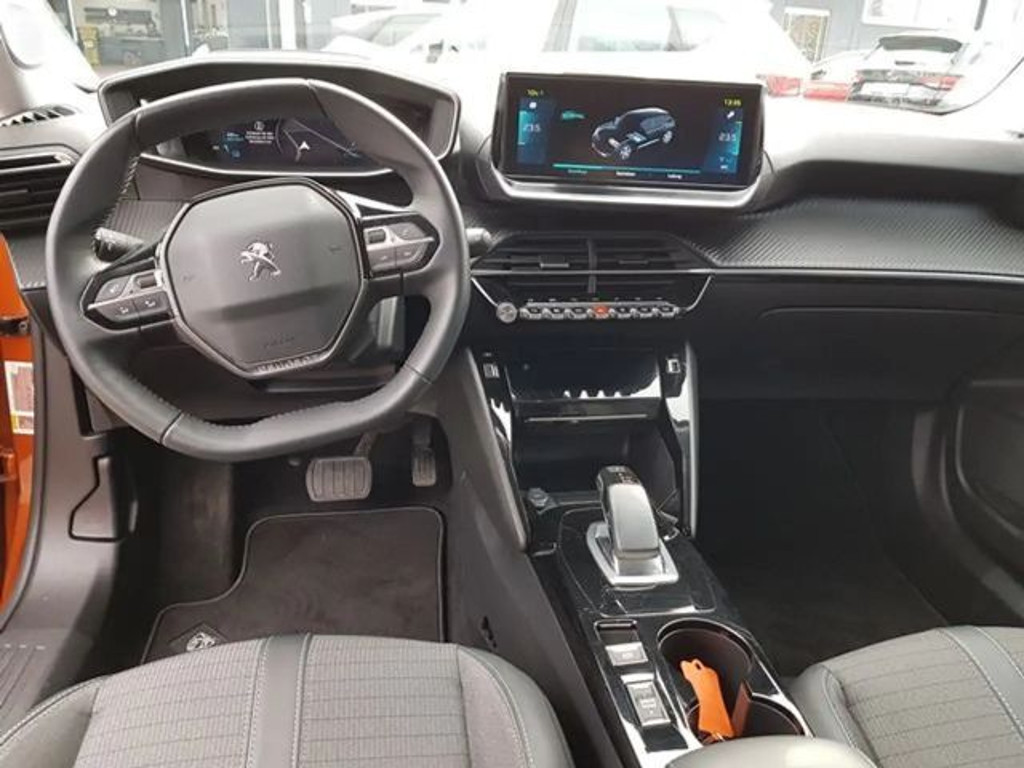 Peugeot e-2008
