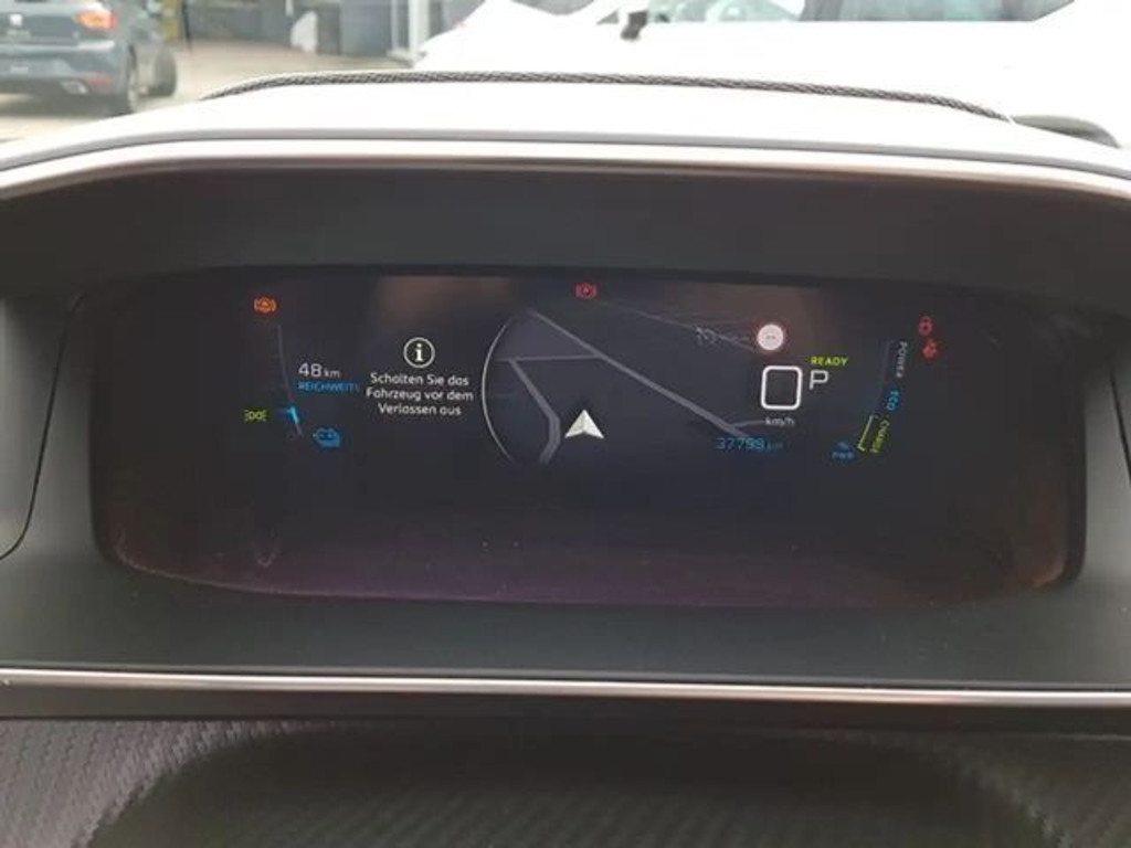Peugeot e-2008