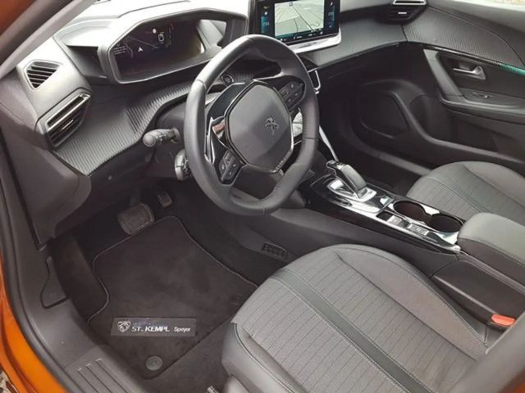 Peugeot e-2008