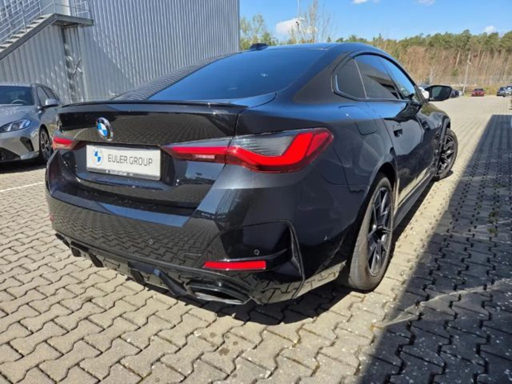 BMW 4 Serie 440 xDrive Coupé Gran Coupé Sedan