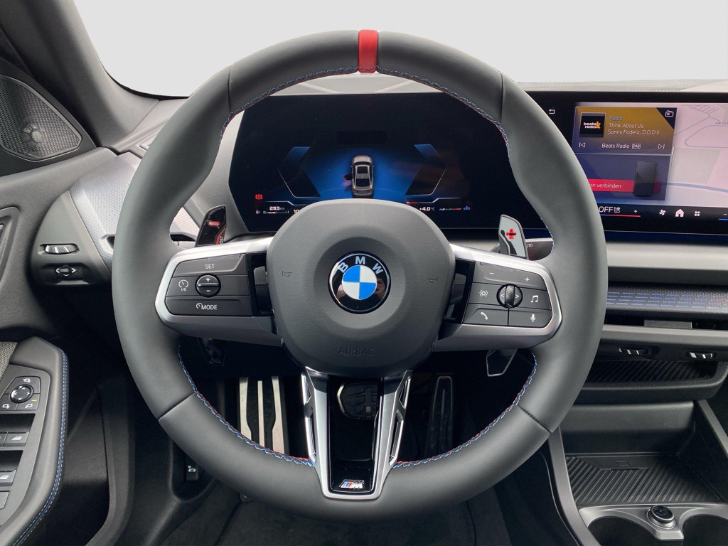 BMW M235
