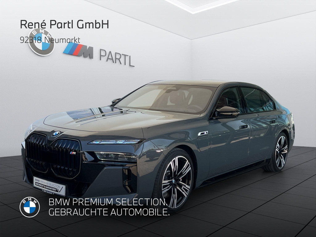 BMW M760 xDrive Sedan M760e