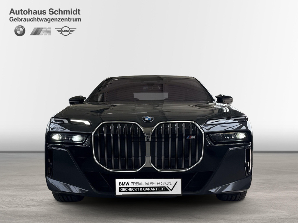 BMW M760