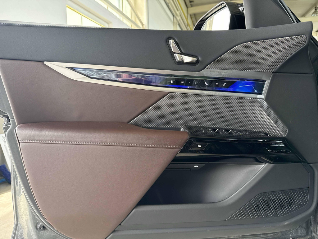 BMW M760