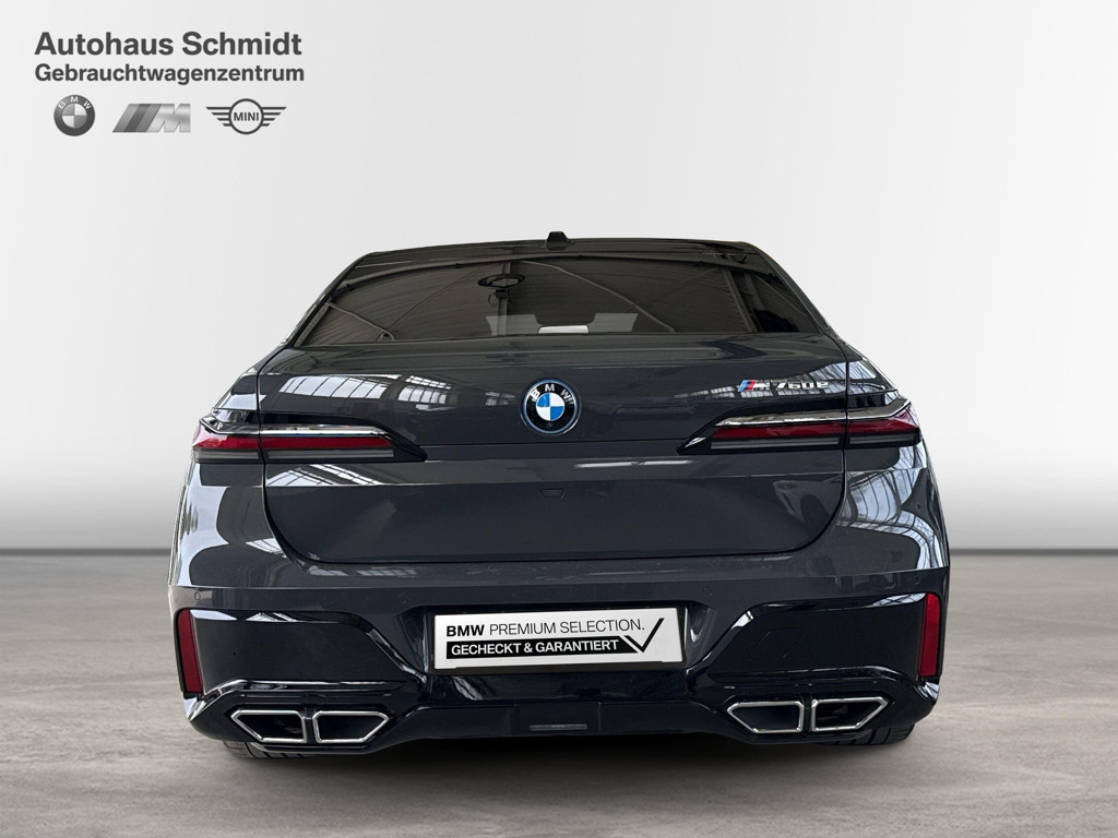 BMW M760