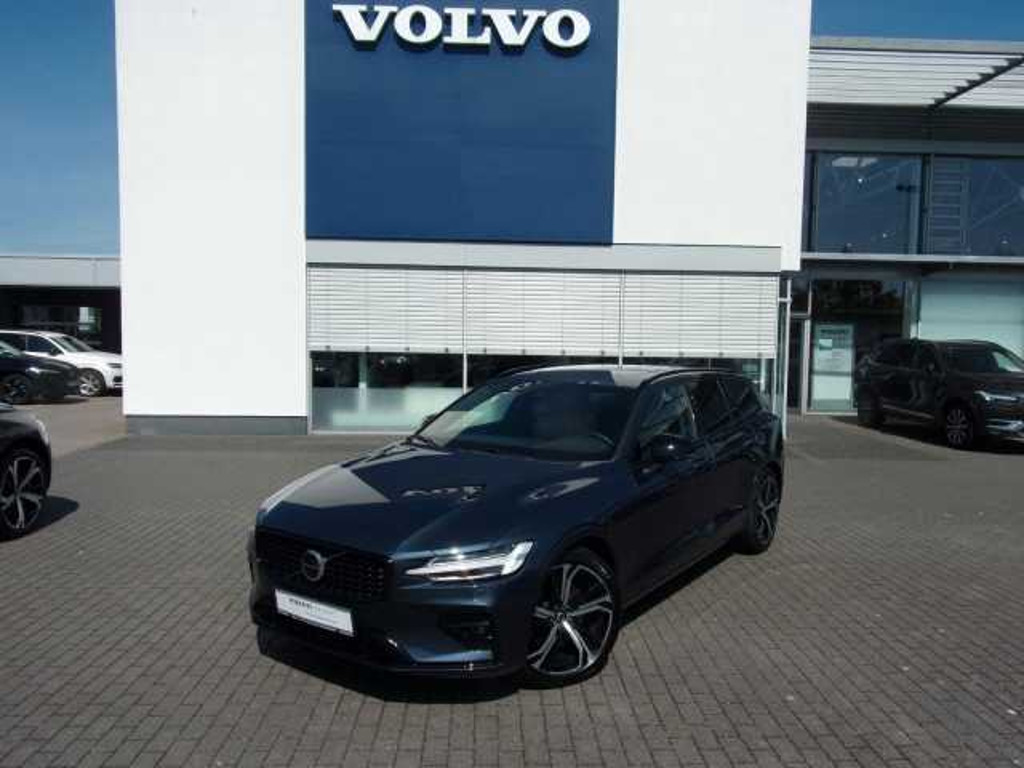 Volvo V60 Plus Dark