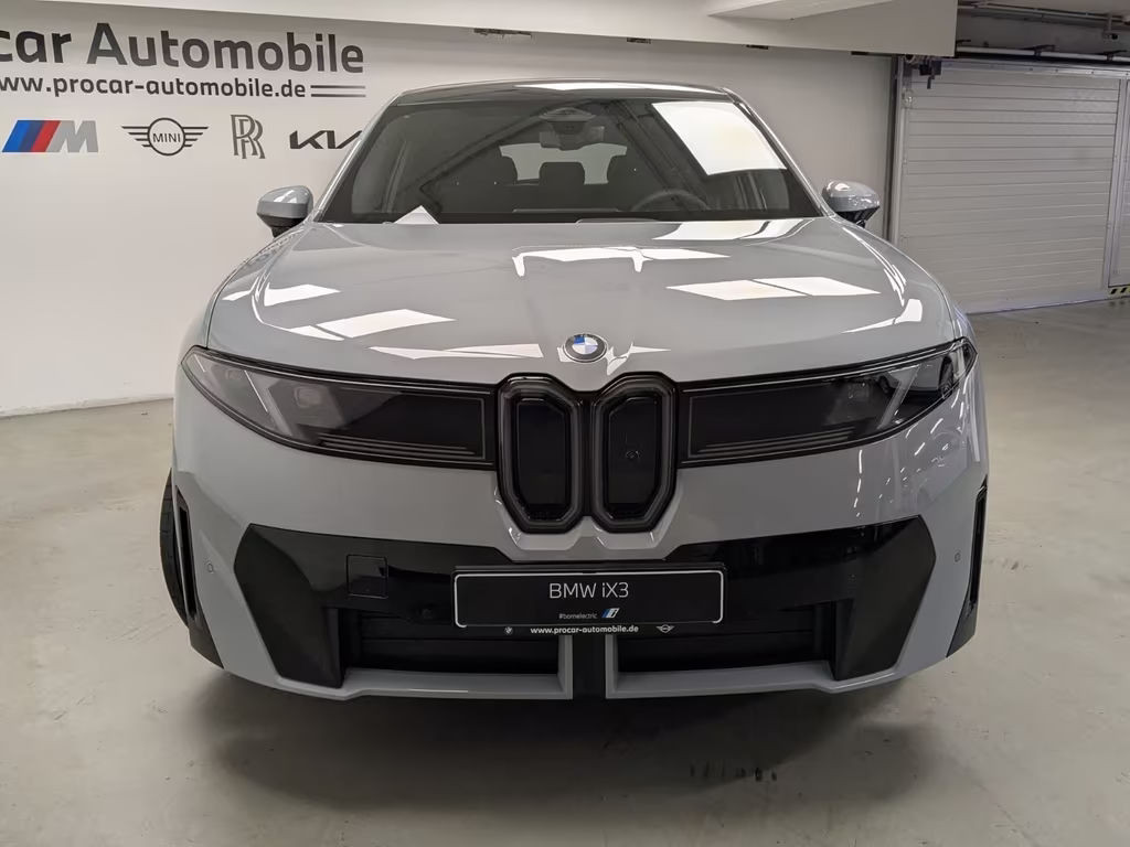 BMW iX3