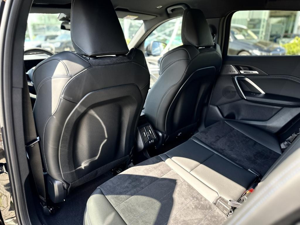 BMW iX2