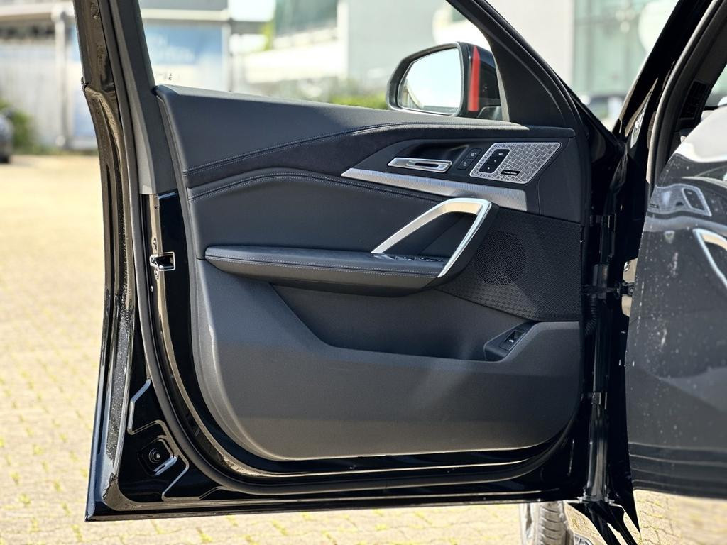 BMW iX2