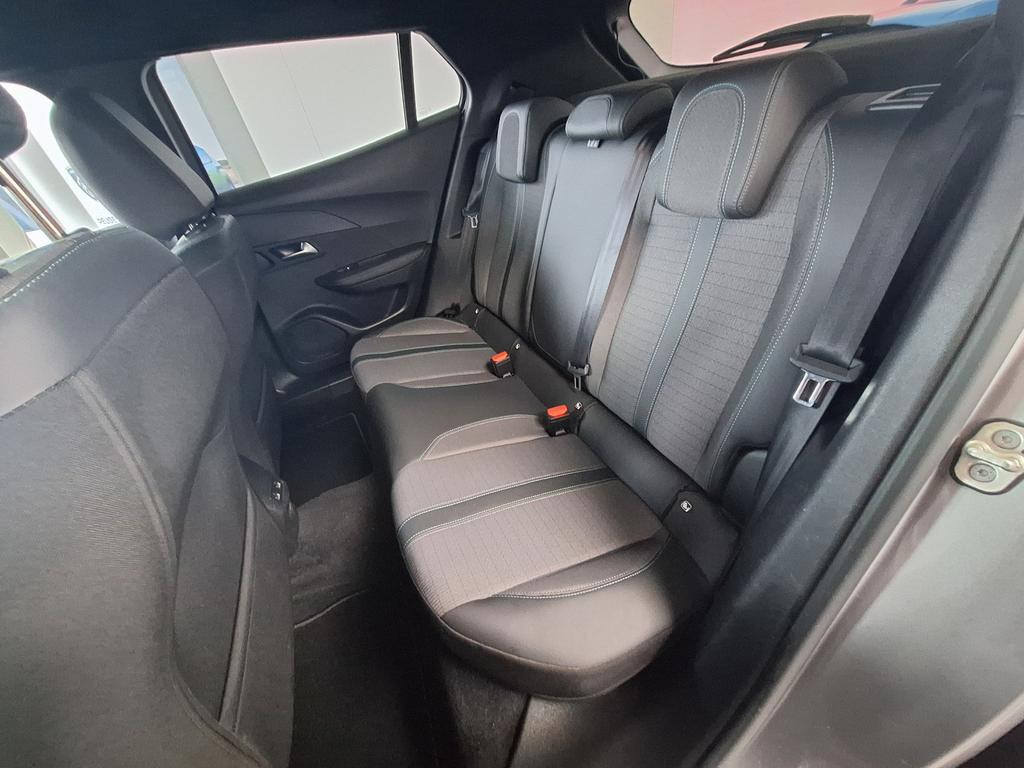 Peugeot e-2008