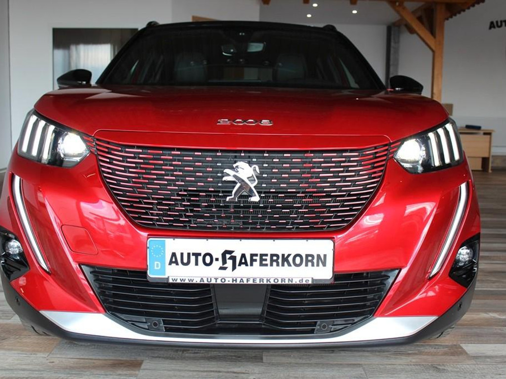 Peugeot e-2008