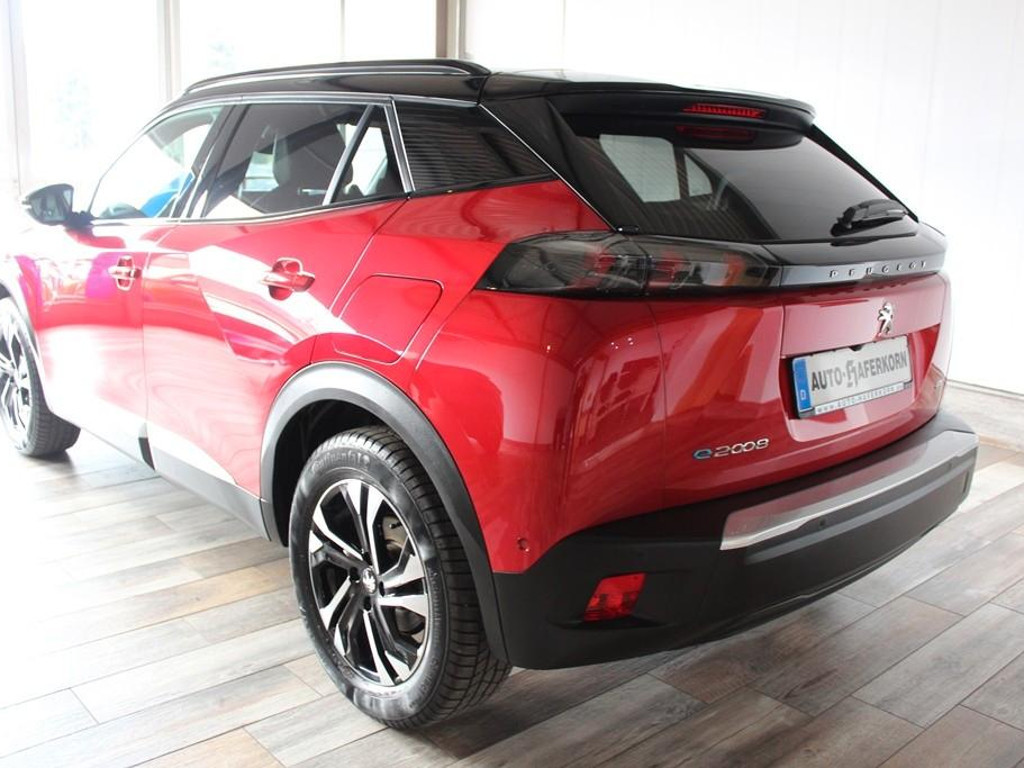 Peugeot e-2008
