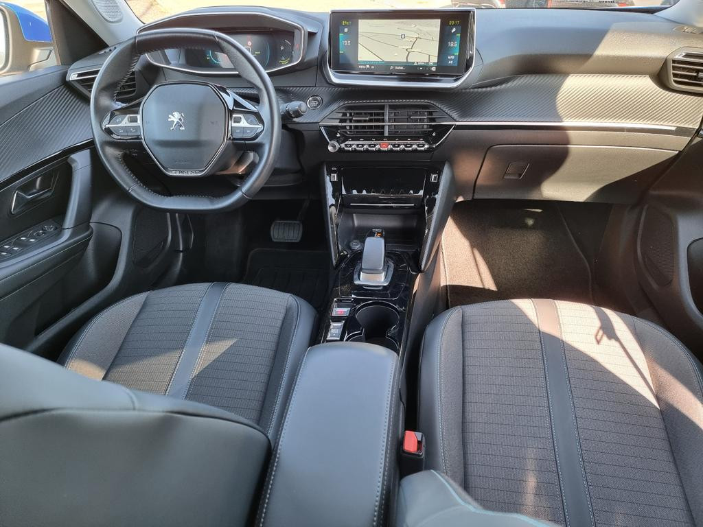 Peugeot e-2008